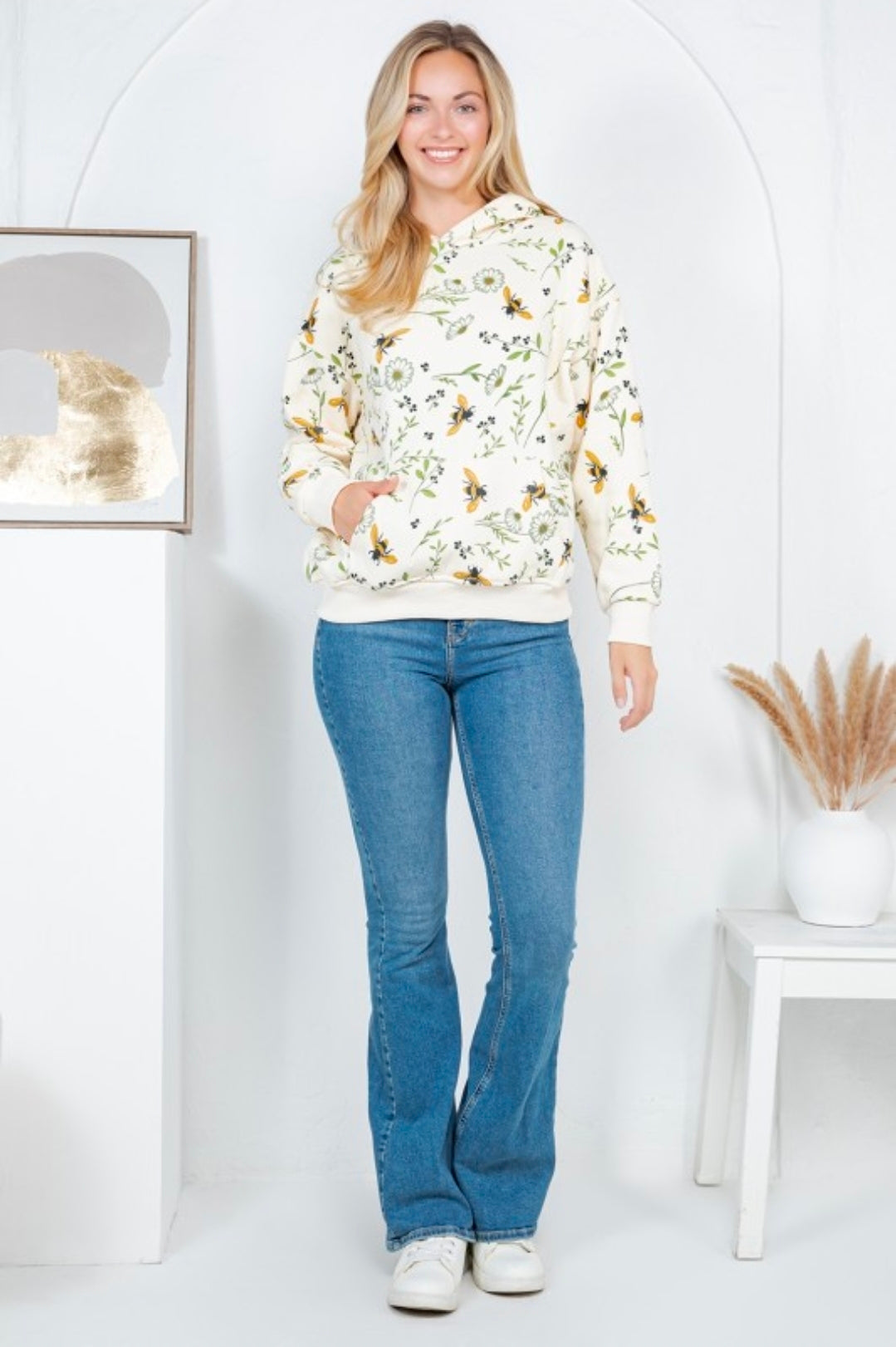 Bee Hoodie Cream