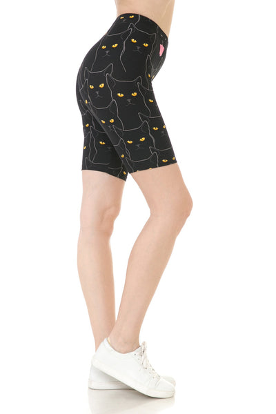 Yawning Cat Biker Shorts