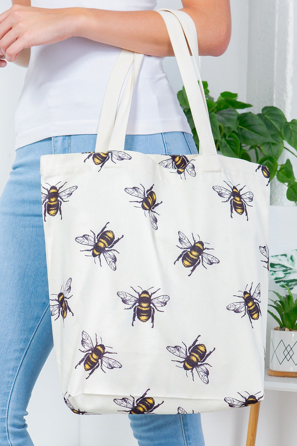 Bee Tote Bag