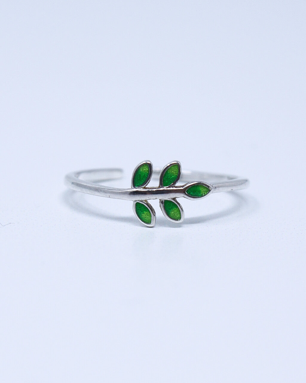 Cheerful Leaves Ring