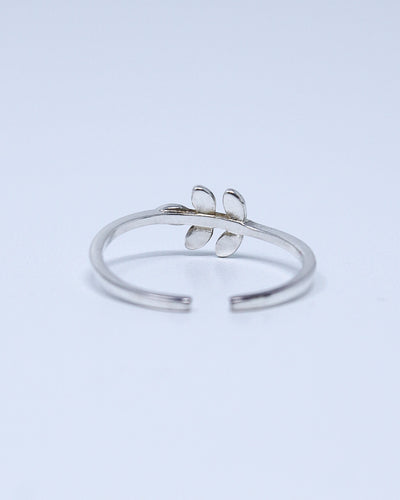 Cheerful Leaves Ring